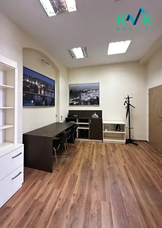 Prodej kanceláře, Karlovy Vary, I. P. Pavlova, 47 m2