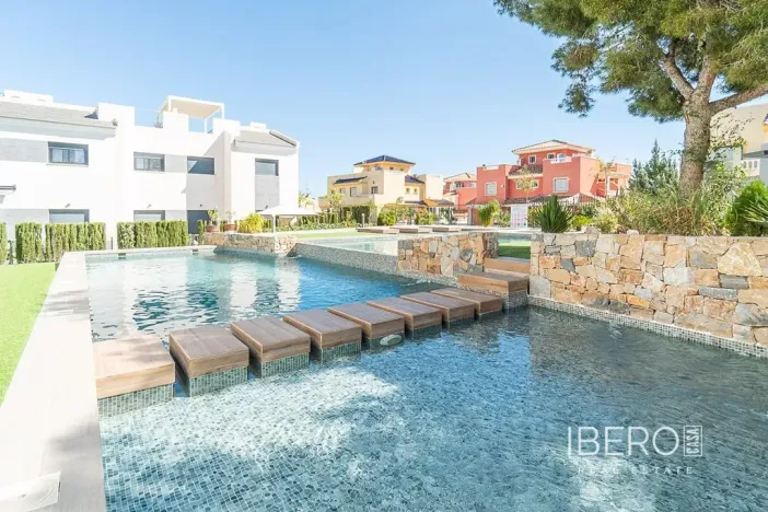 Prodej bytu 4+kk, Salorino, Španělsko, Calle los Balcones, 82 m2