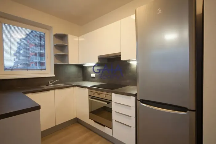 Pronájem bytu 2+kk, Zlín, Zelinova, 48 m2