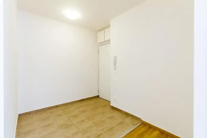 Pronájem bytu 2+1, Praha - Smíchov, Podbělohorská, 41 m2