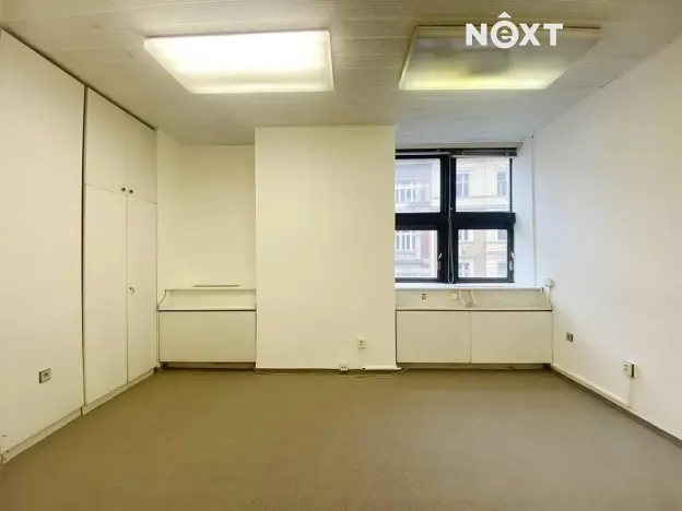 Pronájem kanceláře, Praha - Nové Město, Na Moráni, 20 m2