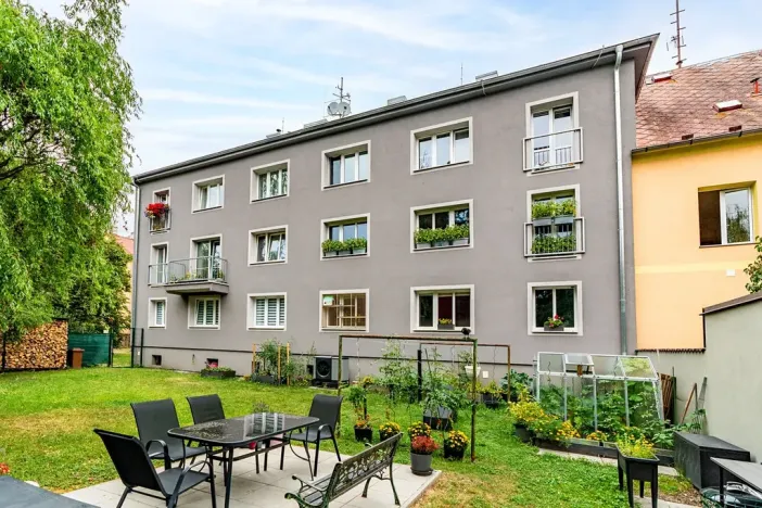 Pronájem bytu 1+1, Chomutov, Grégrova, 42 m2