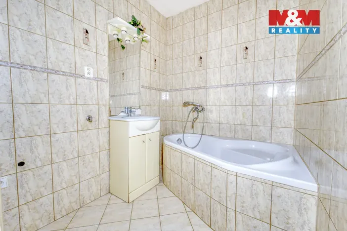 Prodej bytu 3+1, Žlutice, Mlýnská, 77 m2