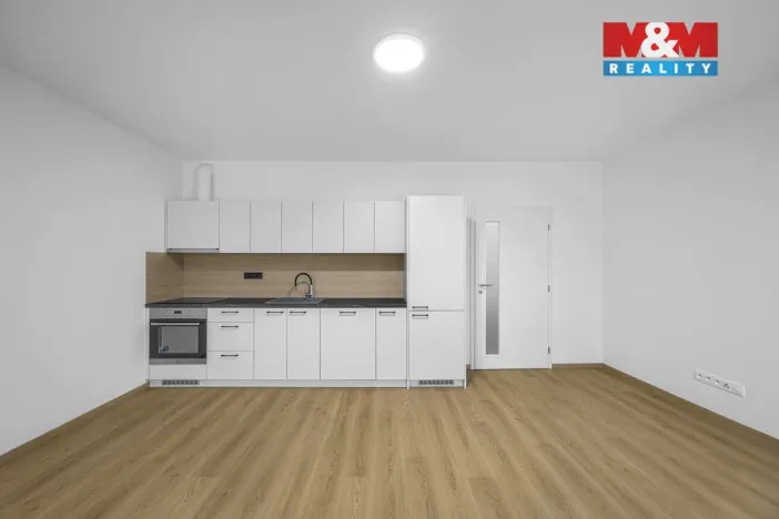 Prodej bytu 1+kk, Hradec Králové - Nový Hradec Králové, Antonína Petrofa, 32 m2