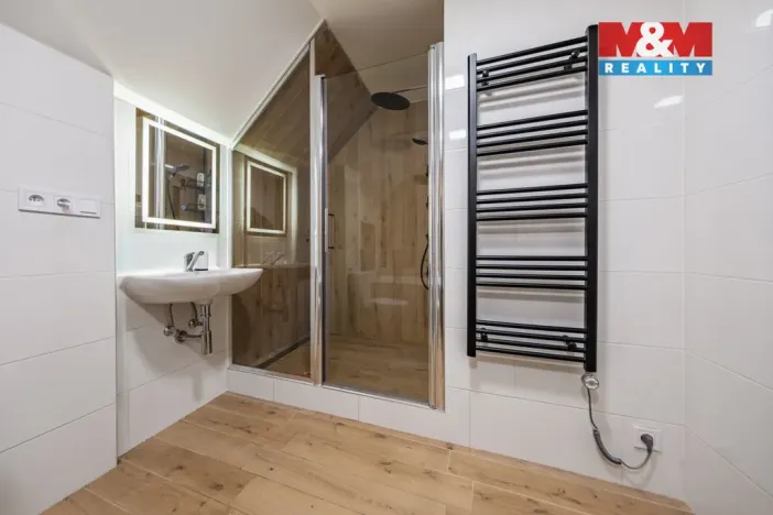 Prodej rodinného domu, Jehnědí, 189 m2