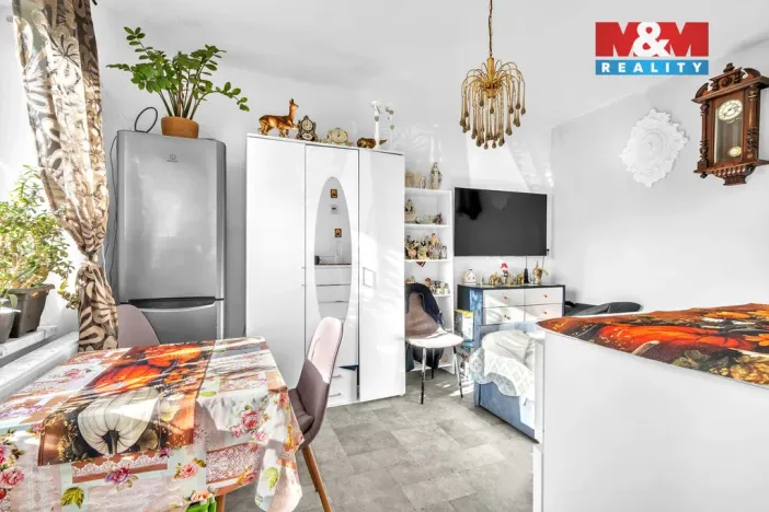 Prodej rodinného domu, Staré Jesenčany, 110 m2