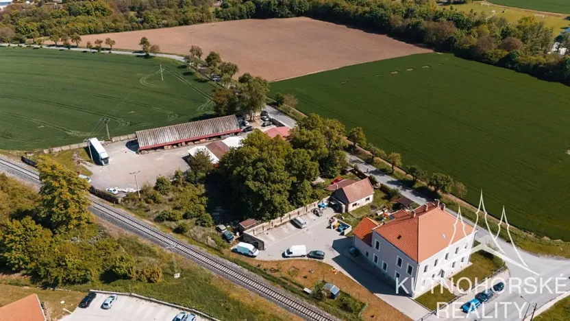 Prodej pozemku pro bydlení, Červené Pečky, V Cihelně, 2190 m2