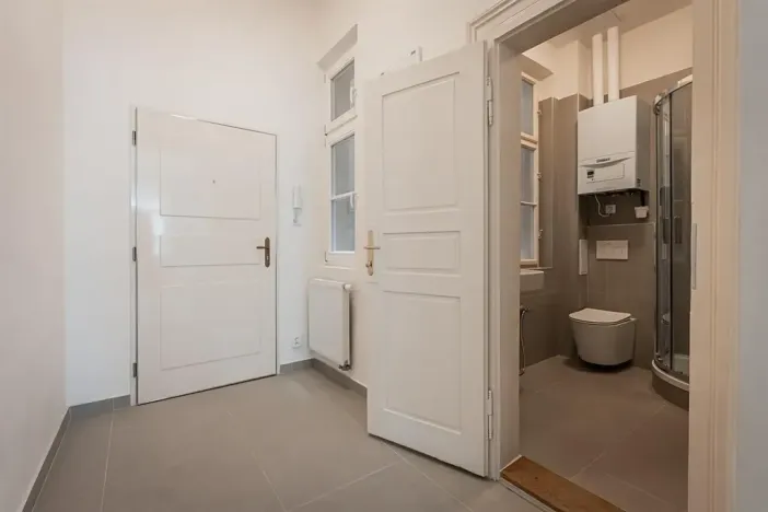 Pronájem bytu 1+kk, Praha - Nové Město, Lípová, 33 m2