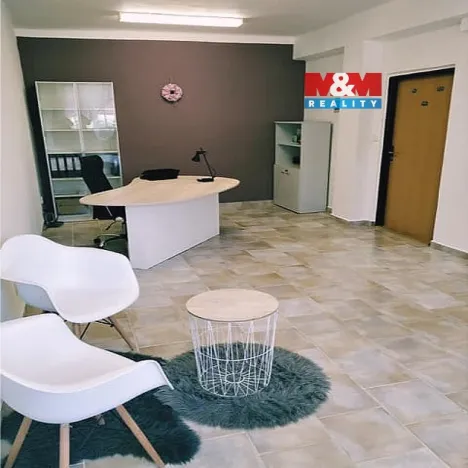 Pronájem kanceláře, Zruč nad Sázavou, náměstí MUDr. J. Svobody, 25 m2