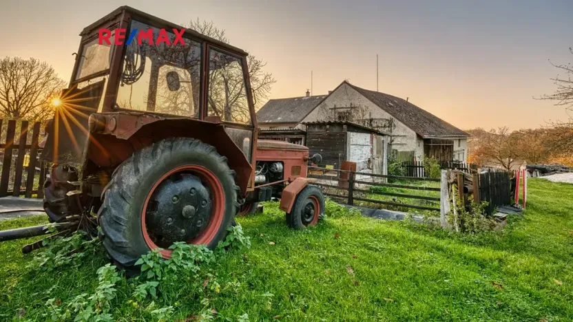 Prodej rodinného domu, Provodín, 290 m2