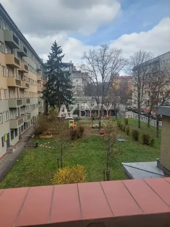 Pronájem bytu 3+1, Praha - Vršovice, Vršovická, 120 m2