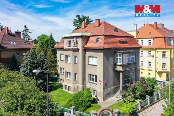 Pronájem bytu 3+1, Plzeň - Jižní Předměstí, Erbenova, 140 m2