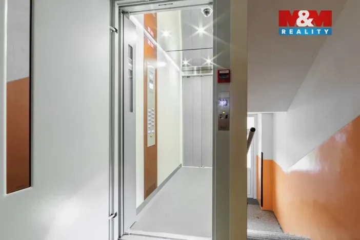 Prodej bytu 3+1, Sokolov, Švabinského, 62 m2