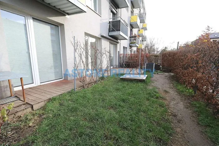 Pronájem bytu 3+kk, Praha - Michle, Na líše, 63 m2