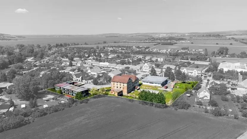 Prodej komerční nemovitosti, Přítluky, 2507 m2