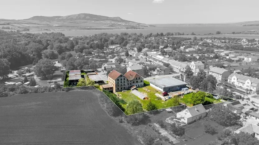 Prodej komerční nemovitosti, Přítluky, 2507 m2