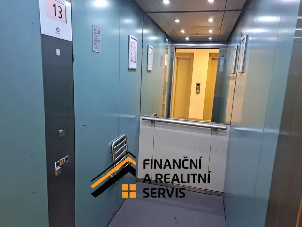 Pronájem bytu 3+kk, Praha - Vysočany, Freyova, 66 m2