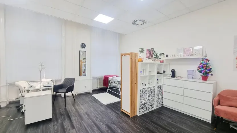 Pronájem obchodního prostoru, Brno, Sukova, 32 m2