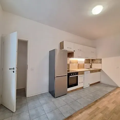 Pronájem bytu 2+1, Praha - Břevnov, Bělohorská, 57 m2