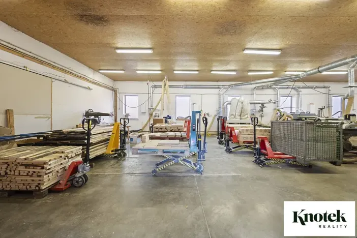 Prodej kanceláře, Račice-Pístovice, 479 m2