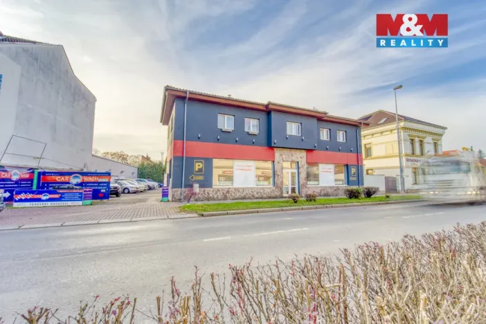 Prodej obchodního prostoru, Praha - Uhříněves, Přátelství, 490 m2