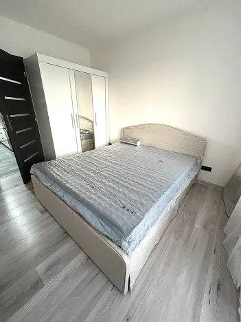 Pronájem bytu 2+kk, Praha - Prosek, Vysočanská, 46 m2