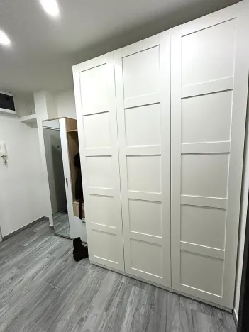 Pronájem bytu 2+kk, Praha - Prosek, Vysočanská, 46 m2