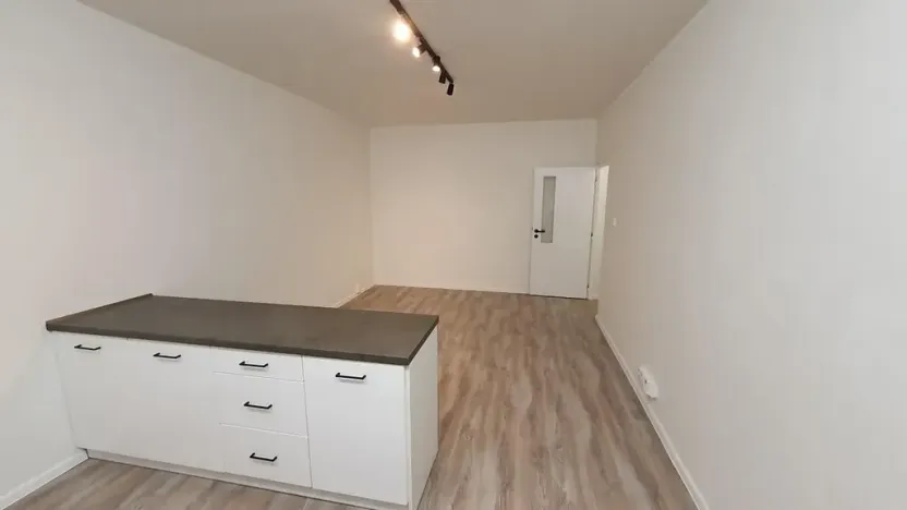 Pronájem bytu 2+kk, Jirkov, Na Borku, 40 m2
