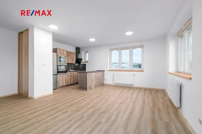 Pronájem bytu 2+kk, Klatovy, K Letišti, 58 m2