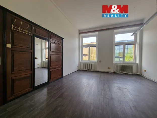 Pronájem kanceláře, Trutnov - Střední Předměstí, Spojenecká, 29 m2
