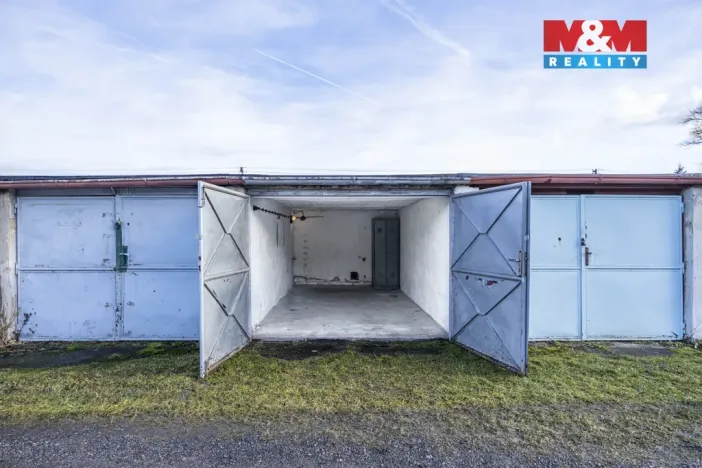 Prodej garáže, Pardubice, 30 m2