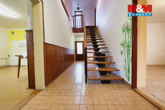 Prodej rodinného domu, Dzbel, 195 m2