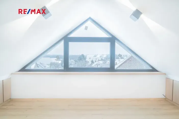 Prodej bytu 4+1, Černilov, 130 m2