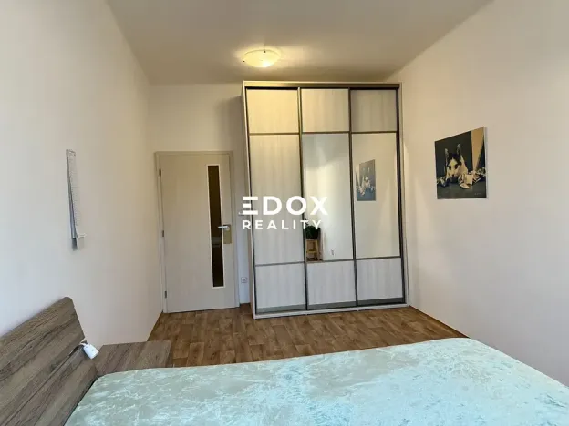 Prodej bytu 1+1, Praha - Braník, Na Mlejnku, 52 m2