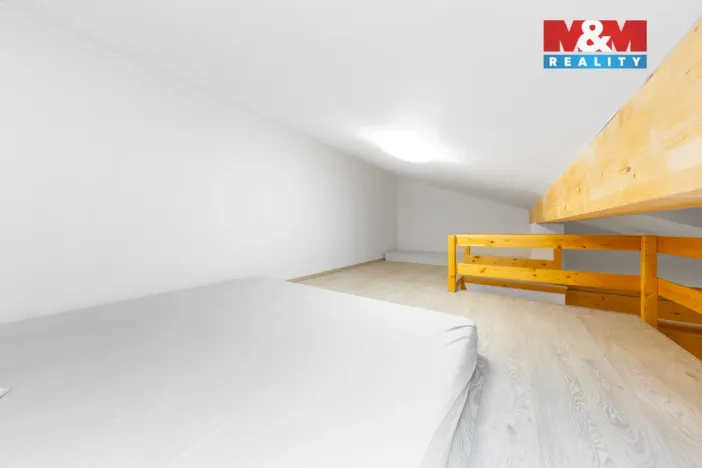 Prodej bytu 2+kk, Mikulov, Koněvova, 36 m2