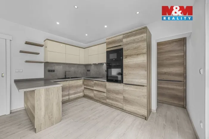 Prodej bytu 4+1, Náchod, Krátká, 97 m2