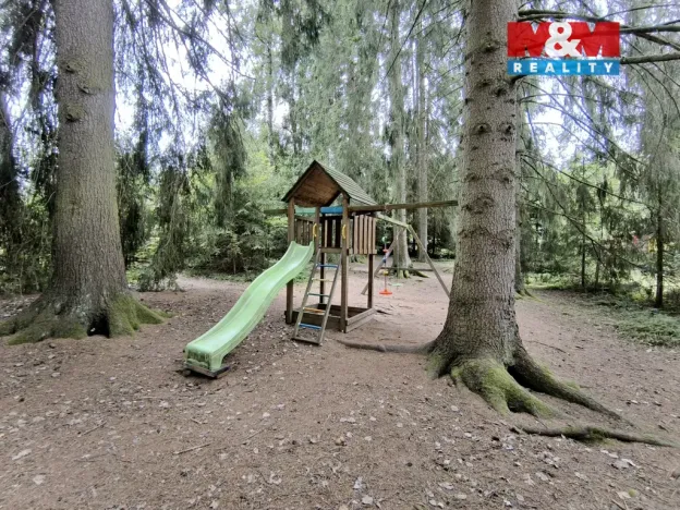 Prodej chaty, Pojbuky, 777 m2