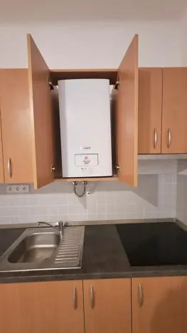 Pronájem bytu 1+kk, Praha - Braník, Pod vinohradem, 27 m2