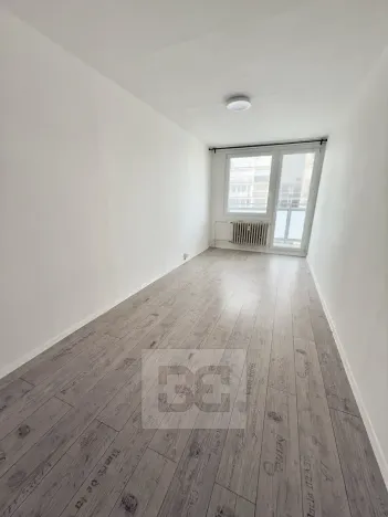 Pronájem bytu 2+1, Praha - Vršovice, Uzbecká, 56 m2