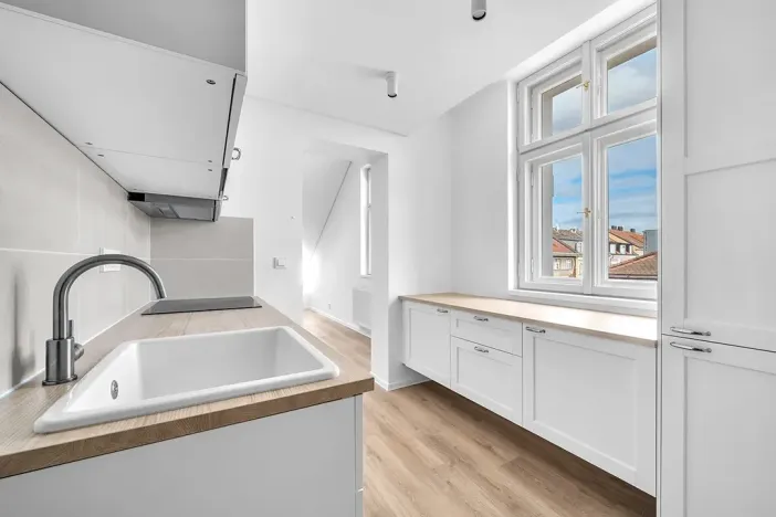 Pronájem bytu 2+1, Praha - Smíchov, Grafická, 64 m2