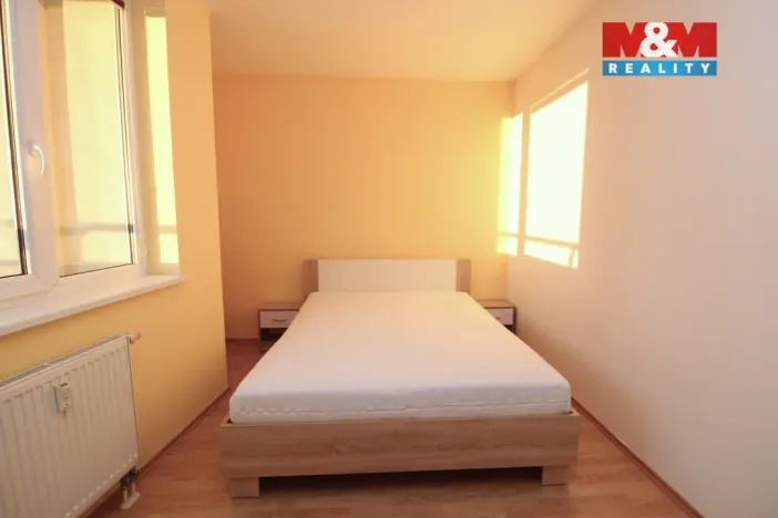 Pronájem bytu 3+kk, Praha, Petržílkova, 87 m2