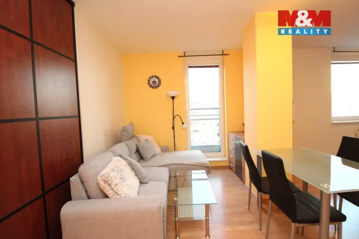 Pronájem bytu 3+kk, Praha, Petržílkova, 87 m2