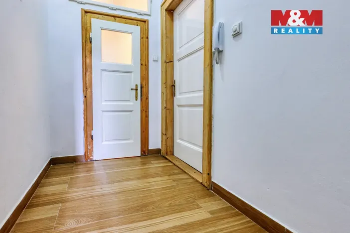 Pronájem bytu 1+1, Klatovy - Klatovy II, Masarykova, 43 m2