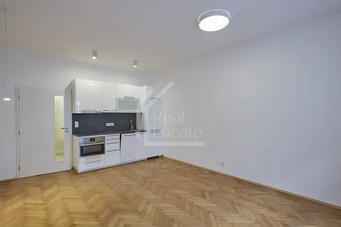 Pronájem bytu 1+kk, Praha - Holešovice, Schnirchova, 35 m2