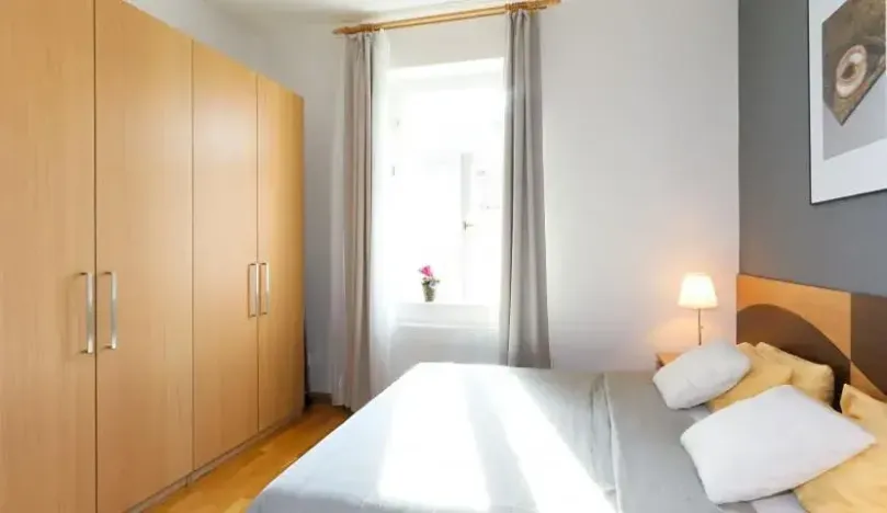 Pronájem bytu 3+kk, Praha - Vinohrady, Na Kozačce, 60 m2