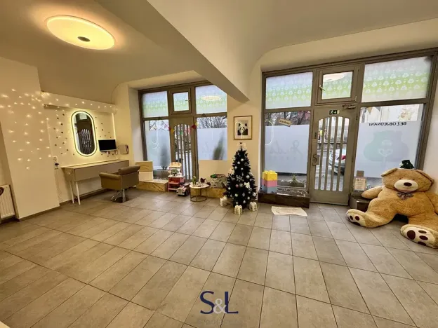 Pronájem obchodního prostoru, Liberec, Valdštejnská, 58 m2