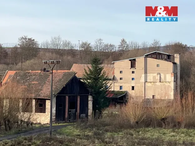 Prodej zemědělské usedlosti, Pnětluky, 181 m2