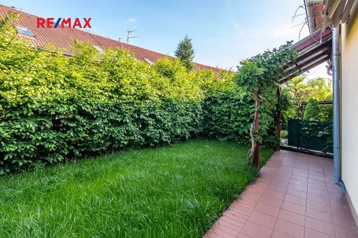 Pronájem rodinného domu, Praha - Újezd nad Lesy, Na Božkovně, 110 m2