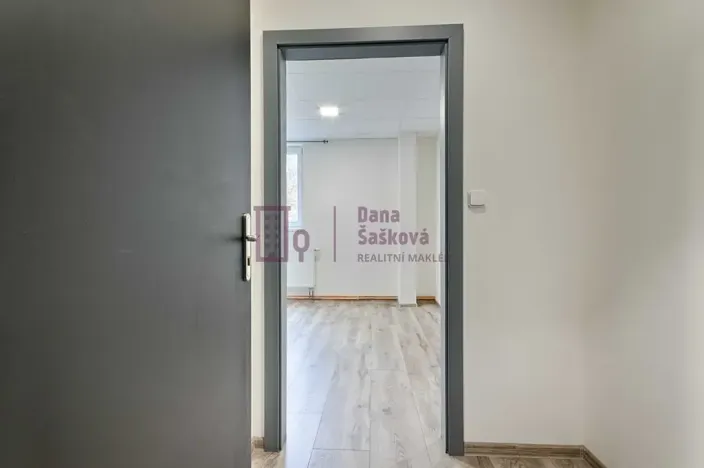 Pronájem bytu 2+kk, Jindřichův Hradec, Miřiovského, 34 m2