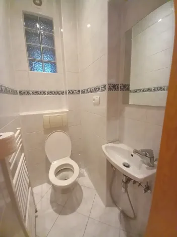 Pronájem bytu 2+kk, Praha - Holešovice, Letohradská, 48 m2